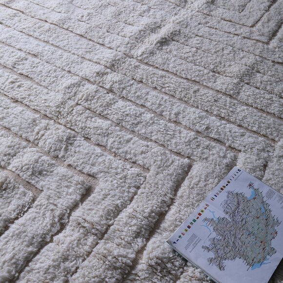 Modern Berber – Handwoven Wool Moroccan Rug - 8.2ftx5ft - Picture 5 of 5